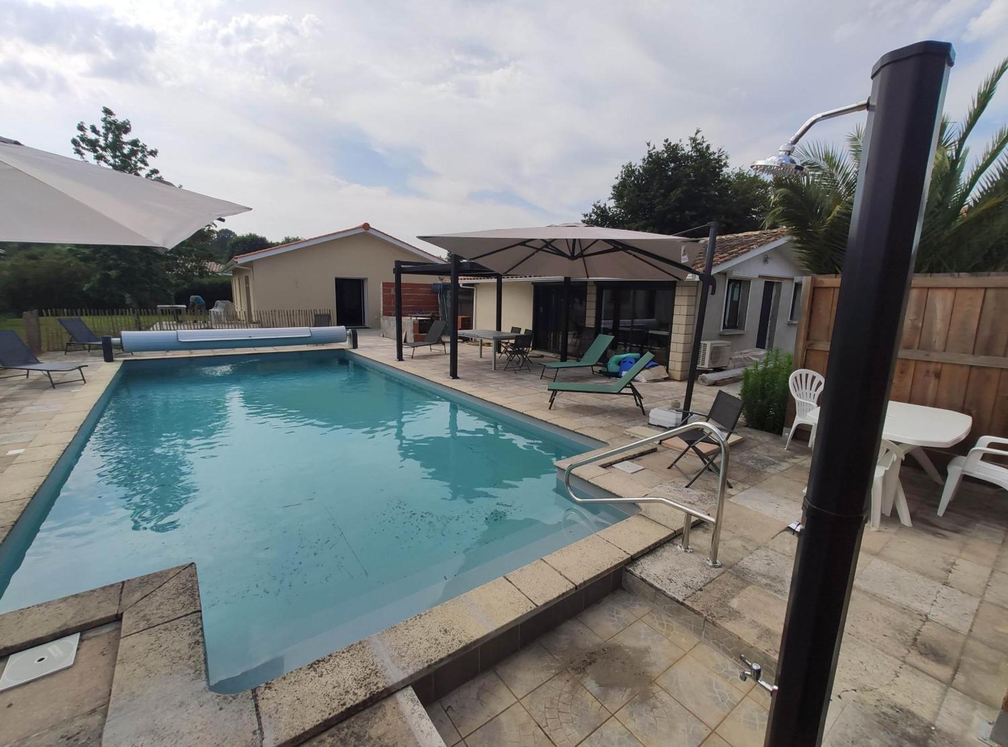 2 Maisons De 3 Et 2 Chambres Avec Grande Piscine Commune La Teste-de-Buch Exteriör bild